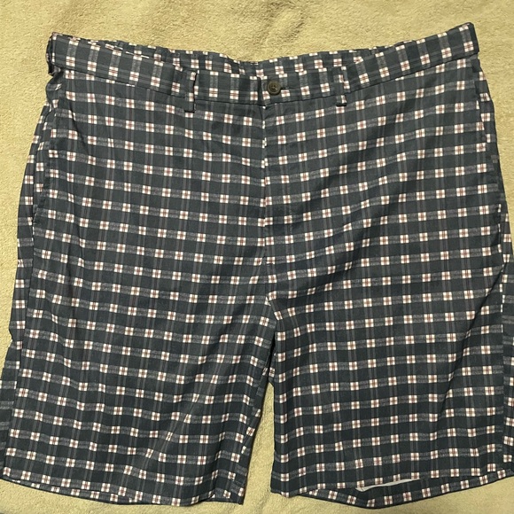 Hagar golf shorts blue red plaid. Size 42 - Picture 1 of 2